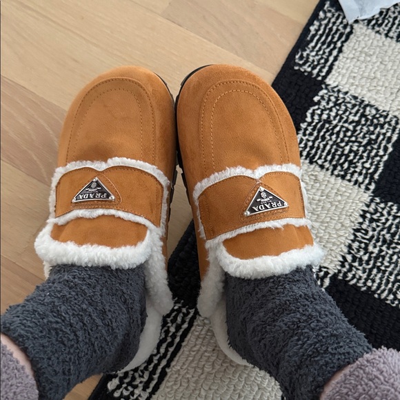 Slippers/Clogs - Picture 4 of 4